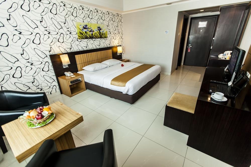 Orchardz Jayakarta Hotell Exteriör bild
