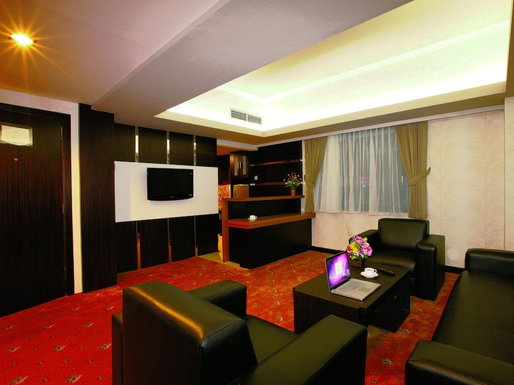 Orchardz Jayakarta Hotell Exteriör bild