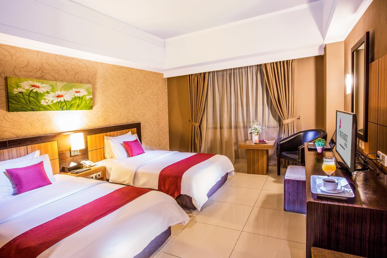 Orchardz Jayakarta Hotell Exteriör bild