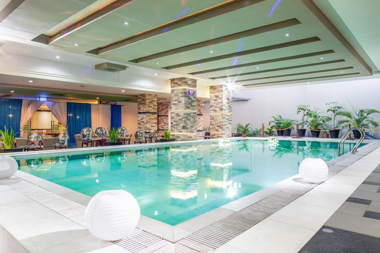 Orchardz Jayakarta Hotell Exteriör bild